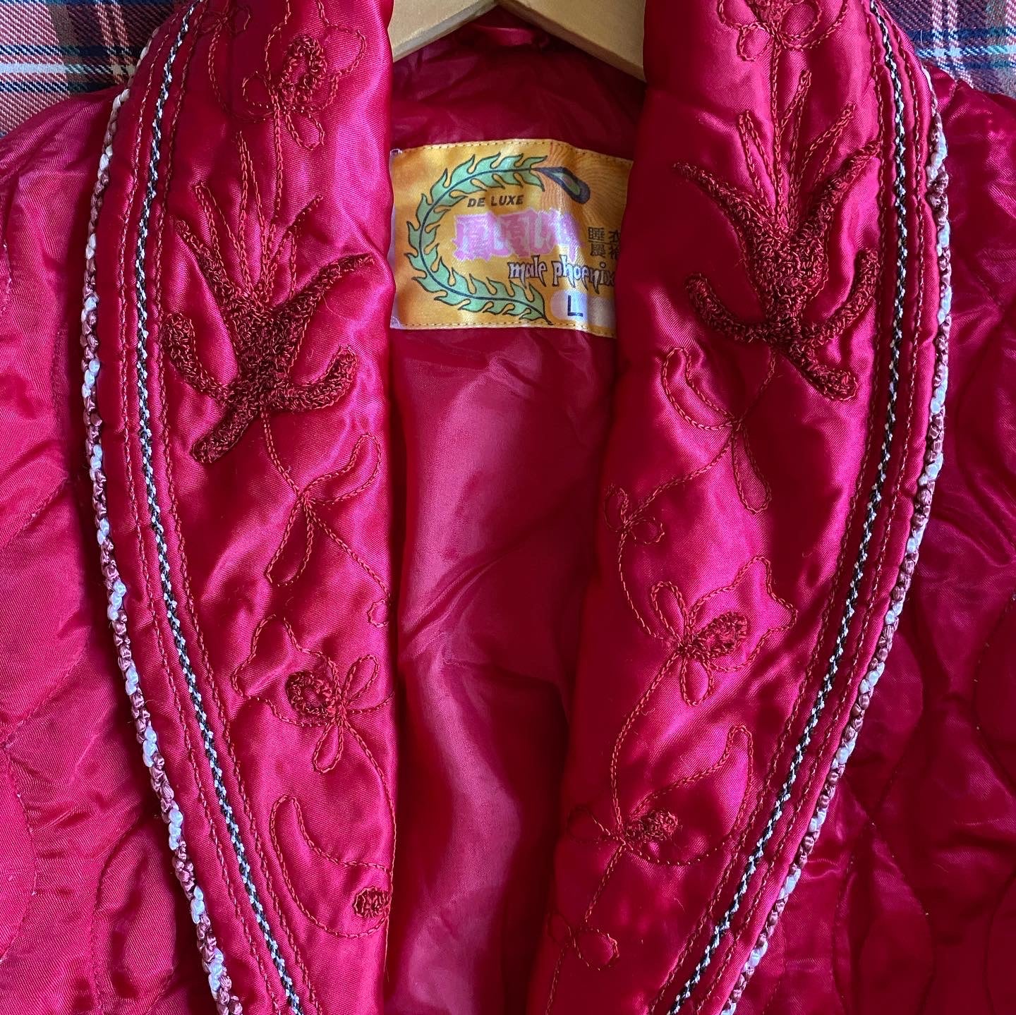 Vintage 1940s raspberry Satin quilted house jacket